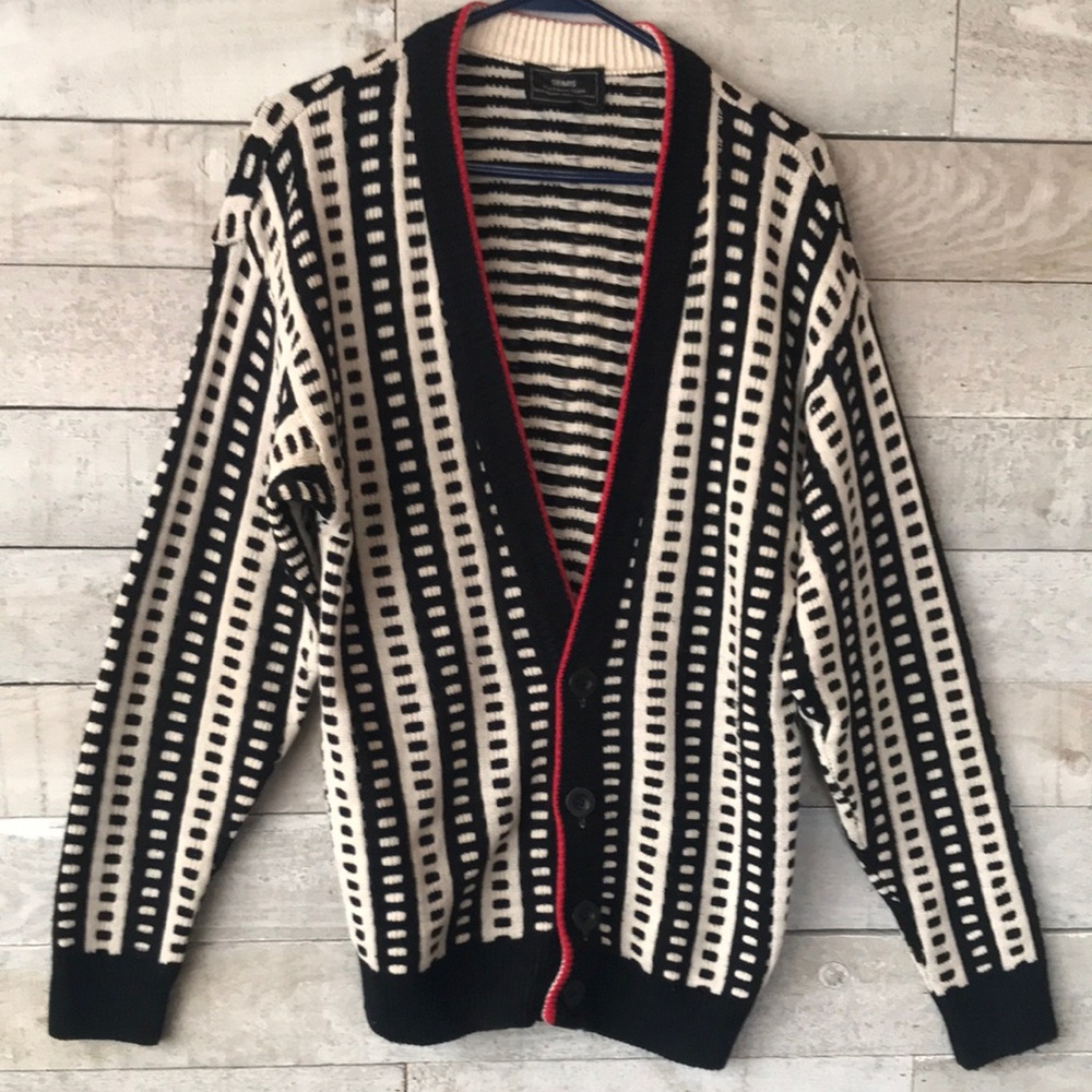 Black and White Patterned Men's Sweater
